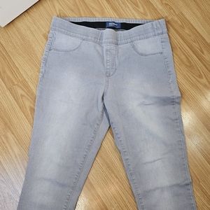 Oldnavy ladies gray pull on jeans size 12 reg